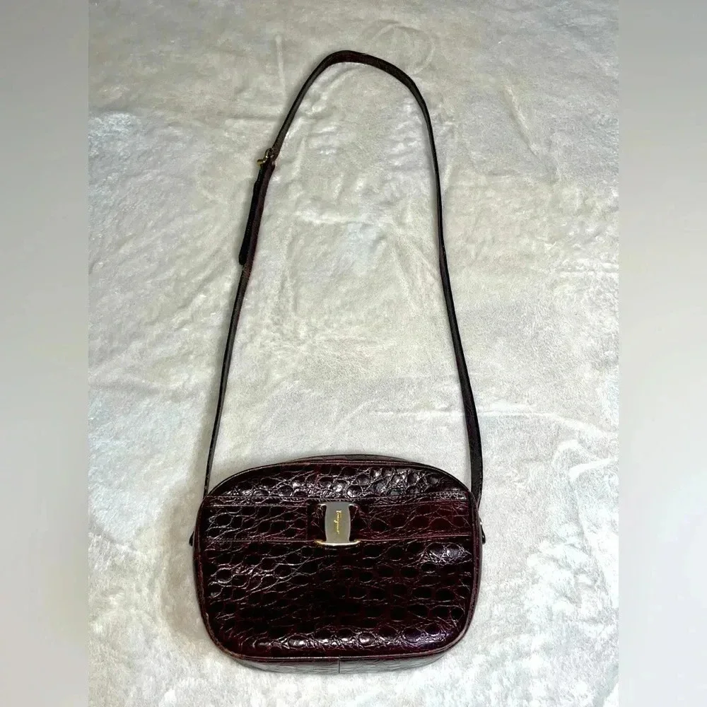 Salvatore Ferragamoleather Shoulder Bag